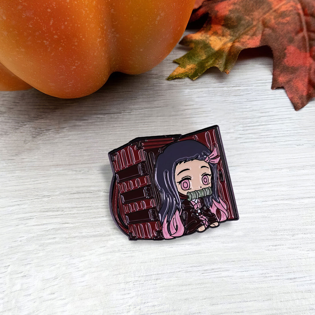 Pin Nezuko Saliendo de Caja