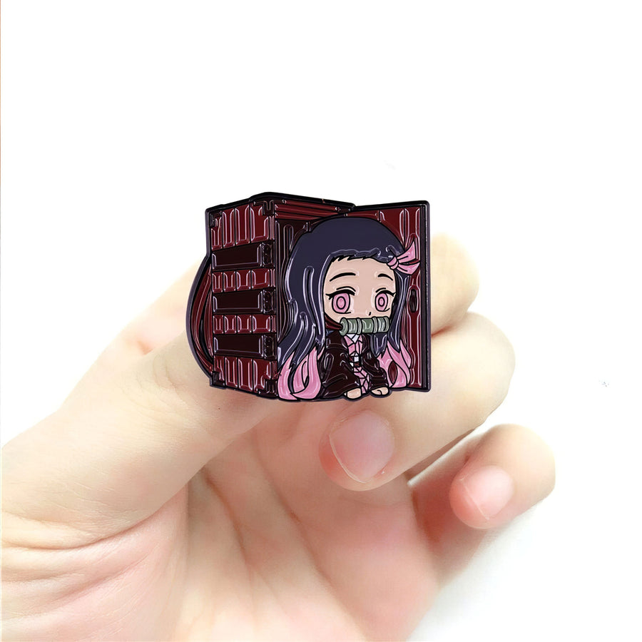 Pin Nezuko Saliendo de Caja