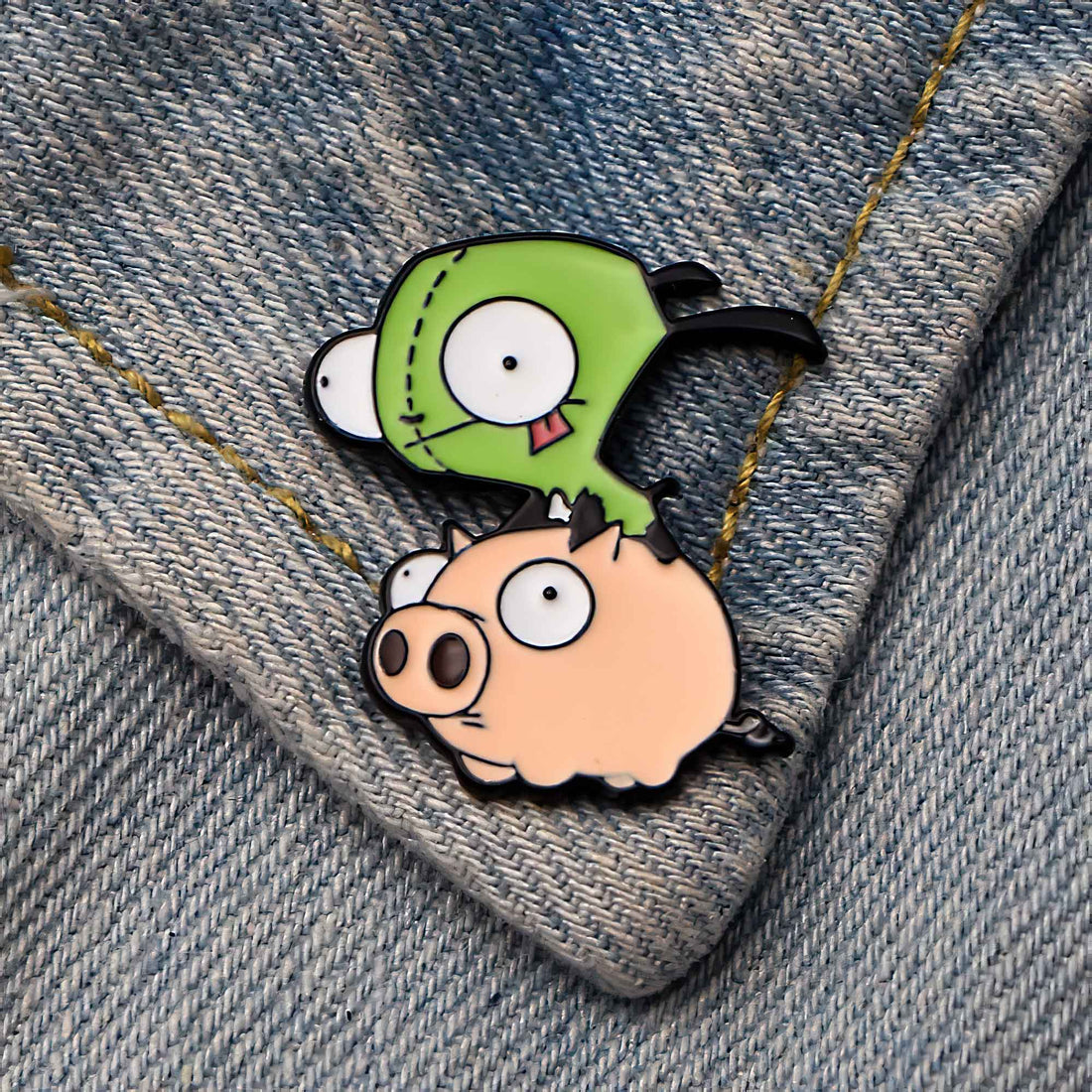 Pin GIR y el Cerdito